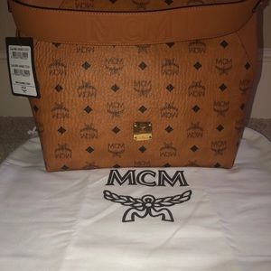 NWT MCM Klara Visetos Canvas Hobo